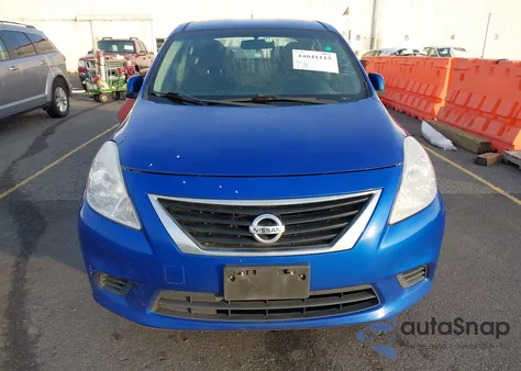 2013 Nissan Versa 1.6 Sv z USA, uszkodzony, nr VIN 3N1CN7AP7DL832417
